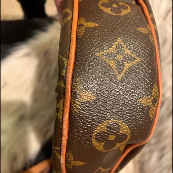 SOLD - Picture 5 of 8